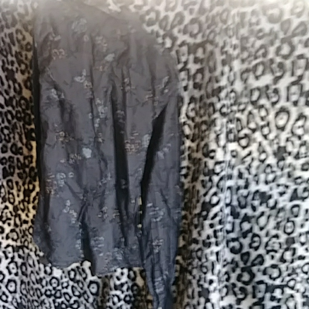 Button down shirt - Picture 2 of 2